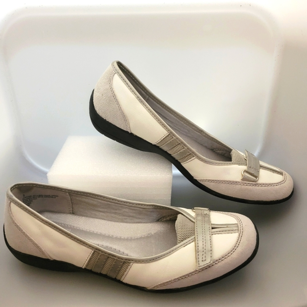 NEW (Never Worn) White, Silver & Gray Flats - Women's Size 8 Merona